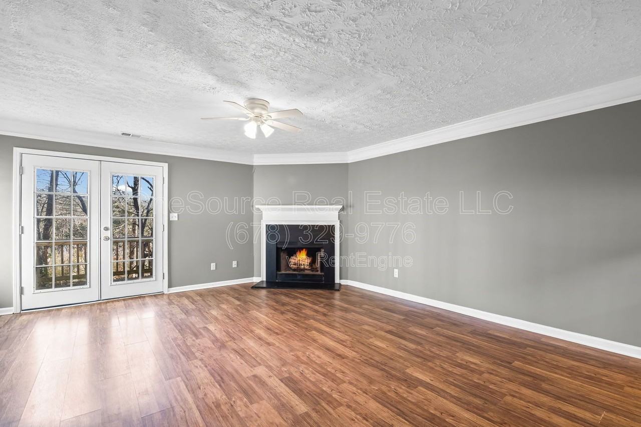 1892 Lakestone Way - Photo 6 of 34