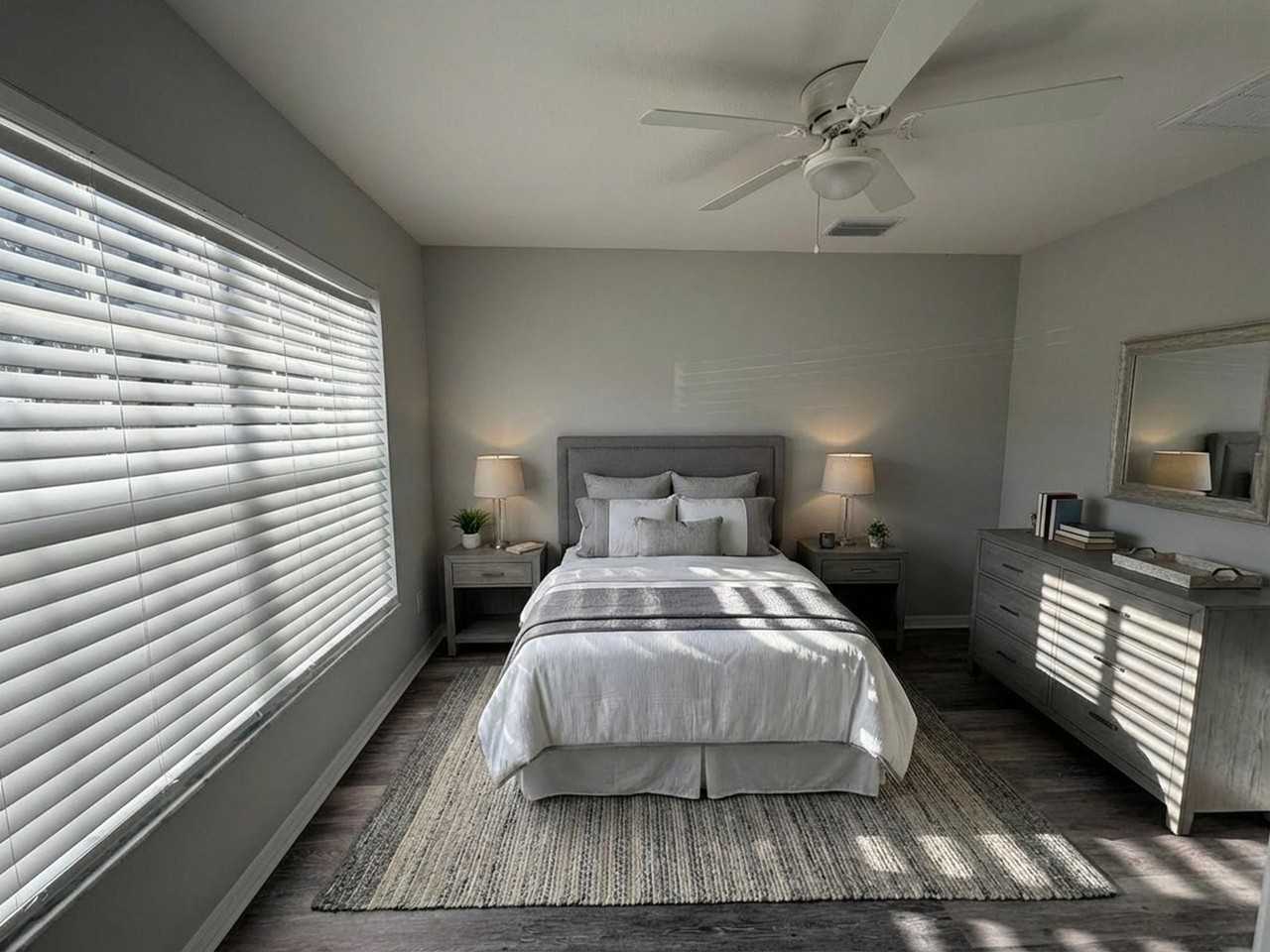4311 Ne 23rd Pl - Photo 2 of 50