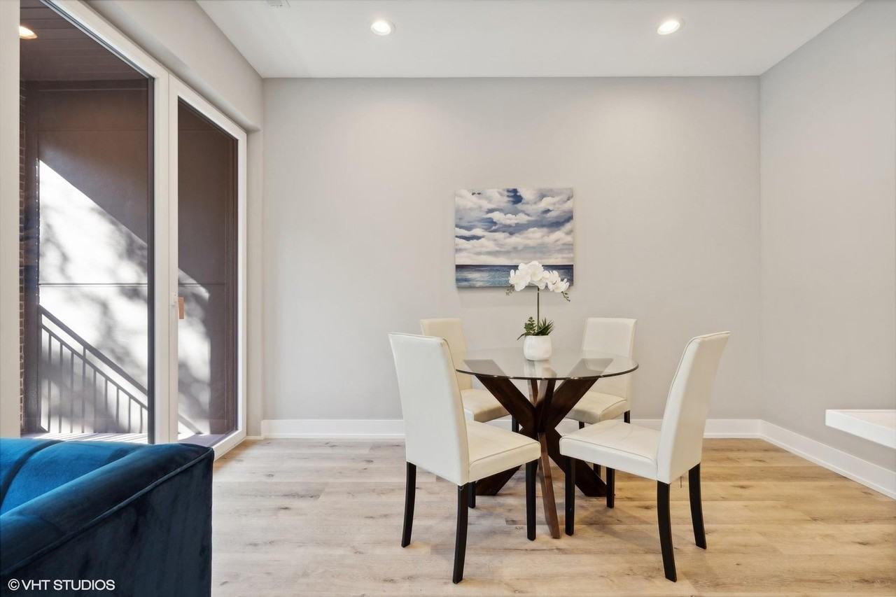 3341 N Sheffield Ave #4N - Photo 3 of 20