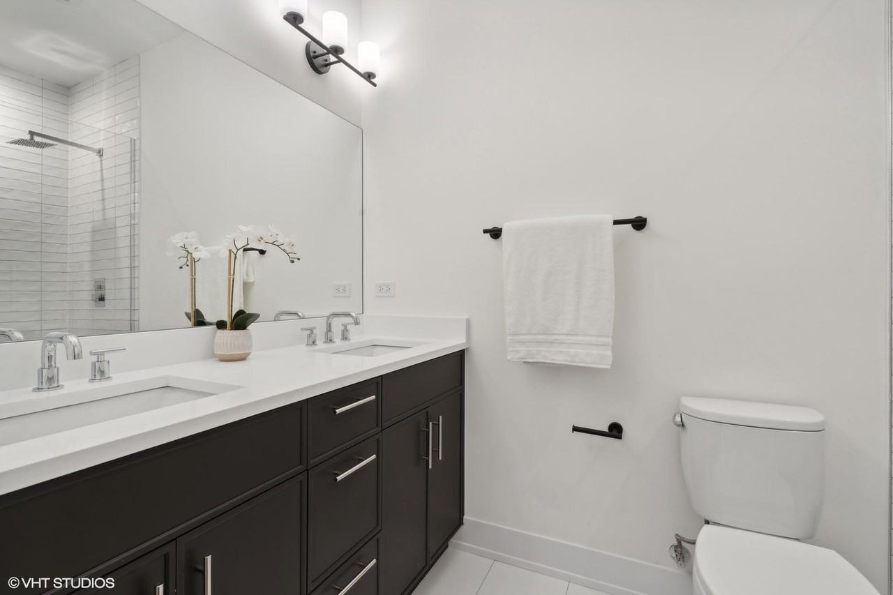 3341 N Sheffield Ave #4N - Photo 6 of 20