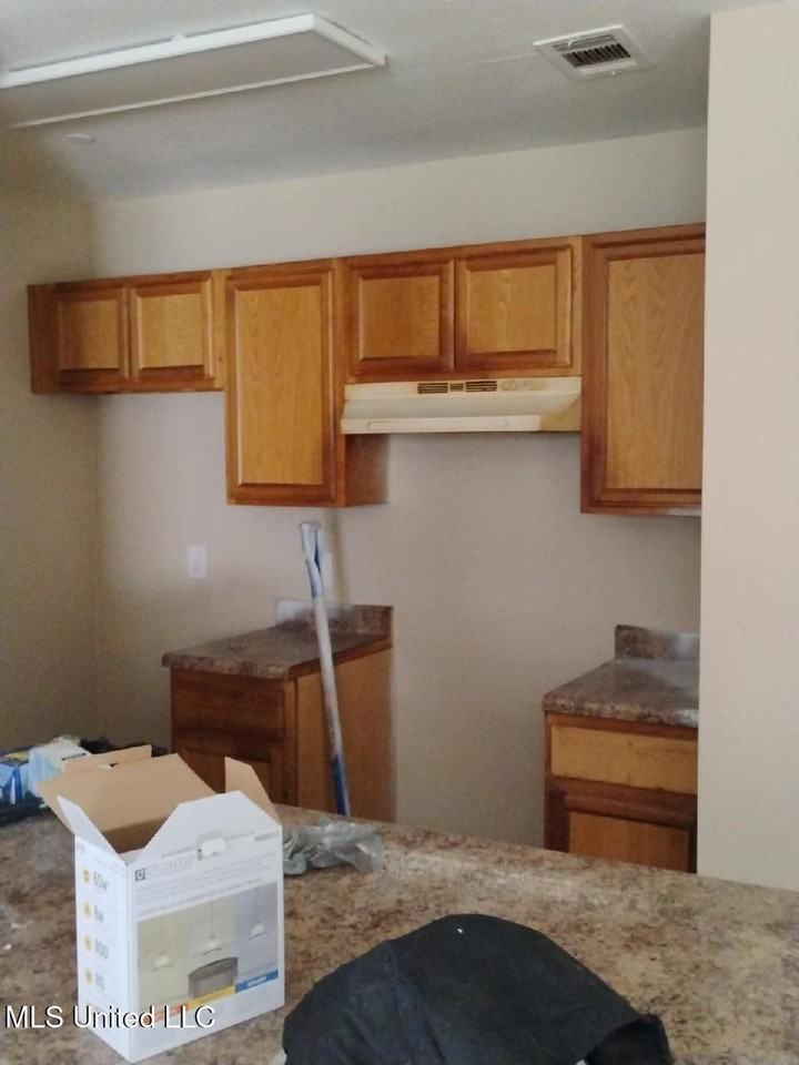 1339 Foxwood Pl - Photo 7 of 7