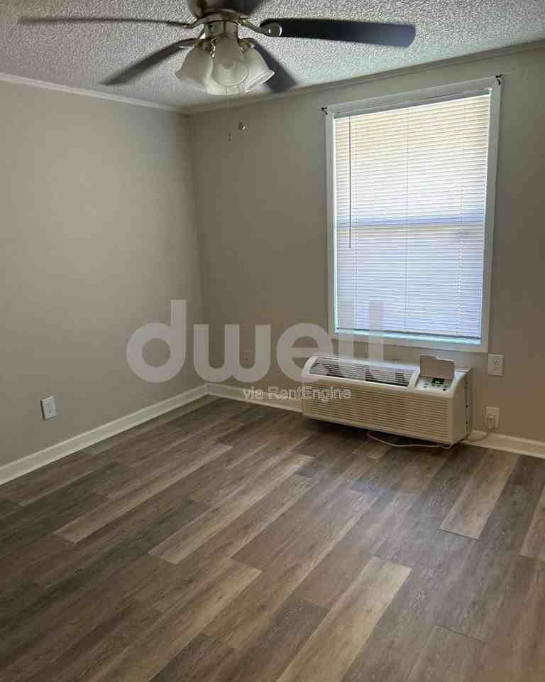 808 Forest Ridge Pl - Photo 3 of 10