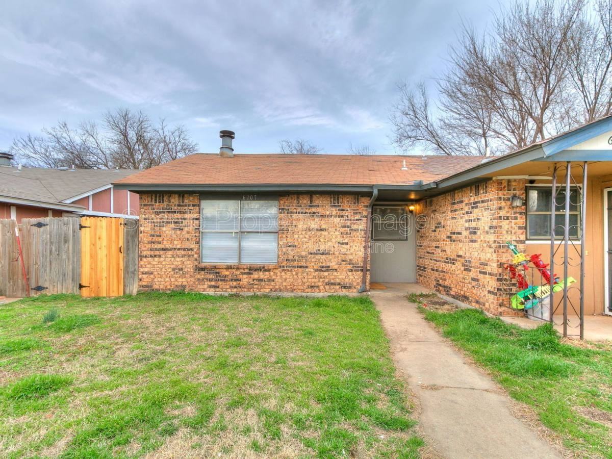 6207 Se 46th St - Photo 2 of 10