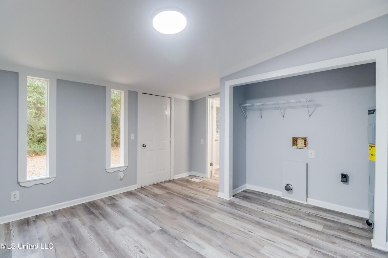 628 Plum St - Photo 2 of 20