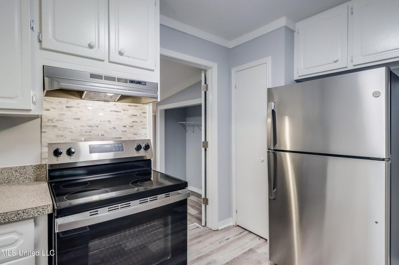 628 Plum St - Photo 7 of 20