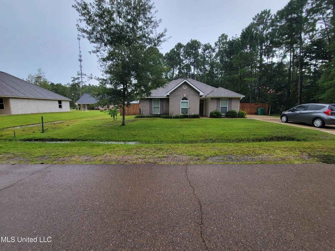 230 Music St - Photo 2 of 22