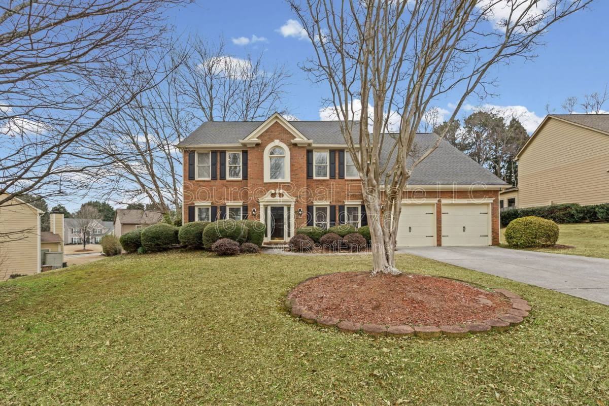 7230 Cloverhurst Ct - Photo 2 of 10