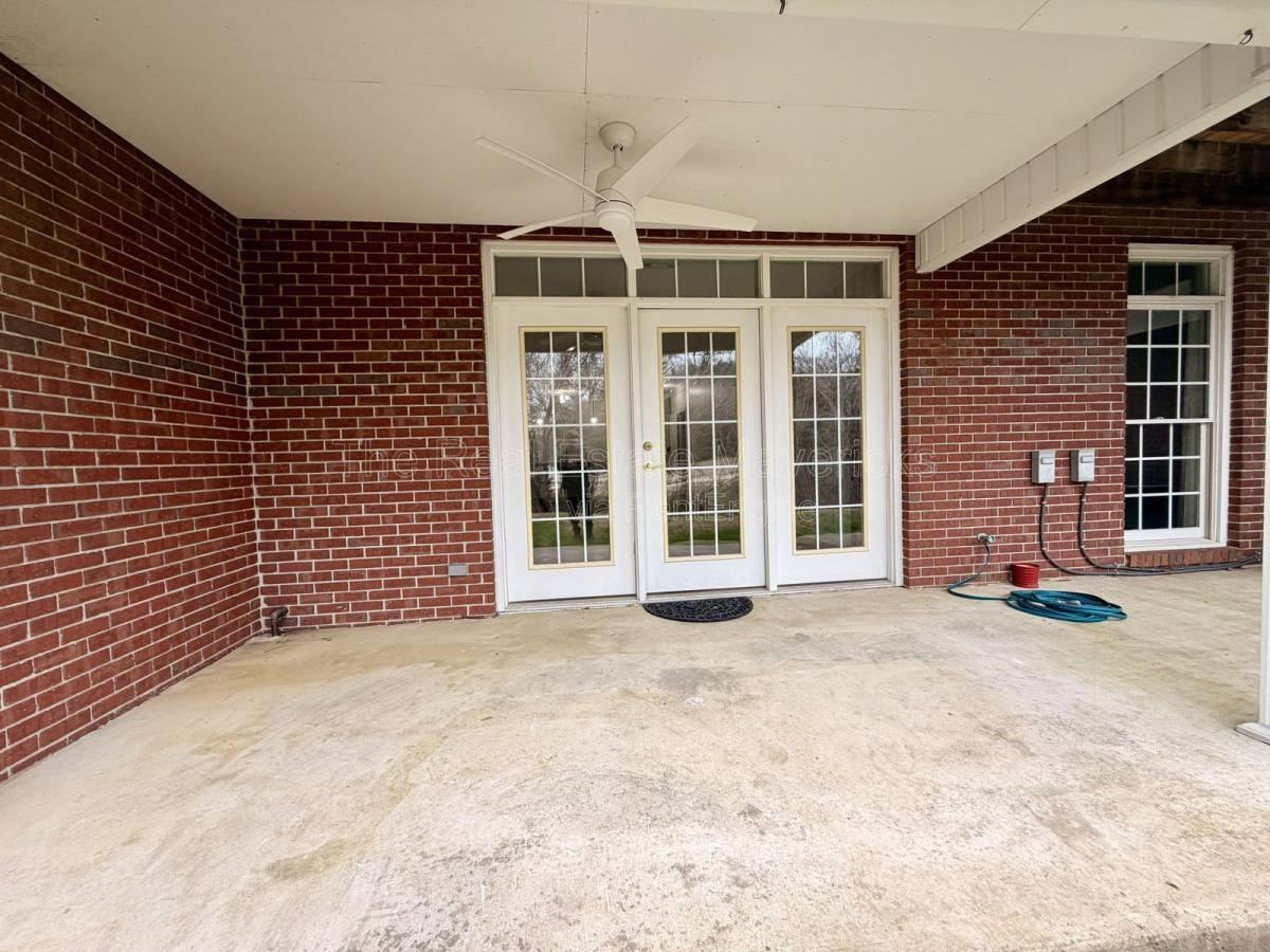 3190 Waterfront Dr #1 - Photo 3 of 10