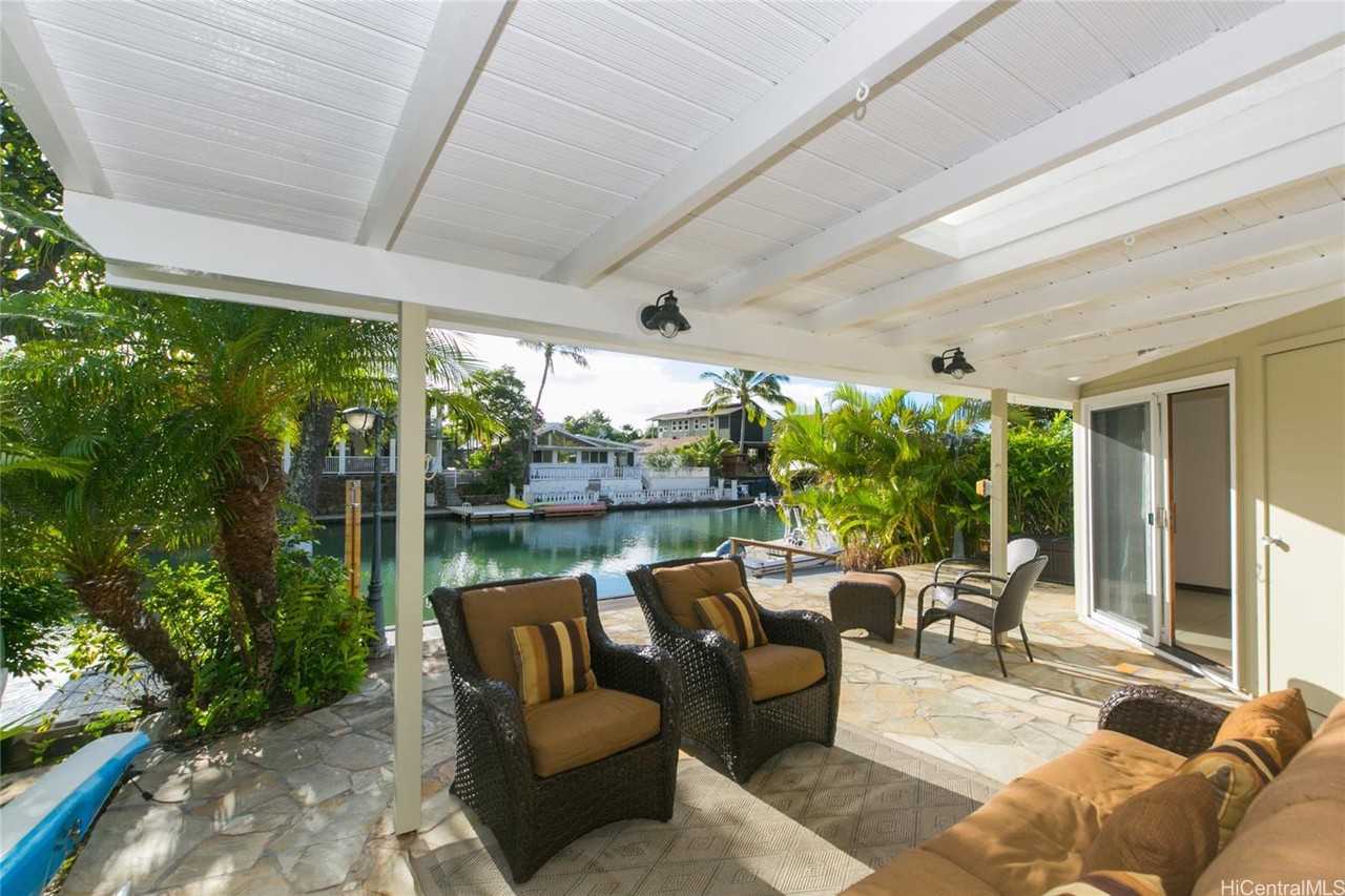 6266 Keokea Pl #A - Photo 3 of 25