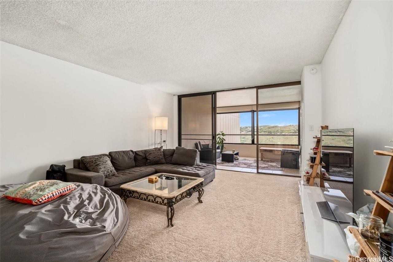 1717 Mott-Smith Dr #3206 - Photo 5 of 21