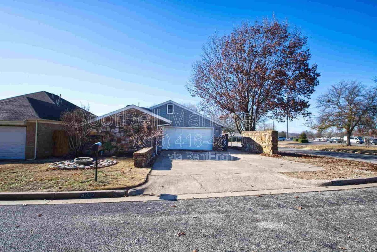 3302 E 83rd Pl - Photo 2 of 10