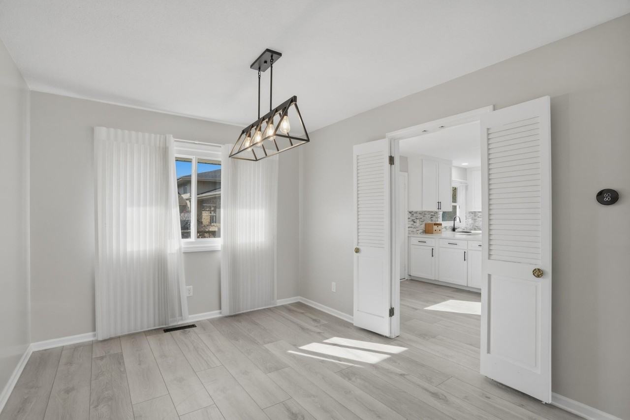 1540 Tulip Ln - Photo 5 of 27