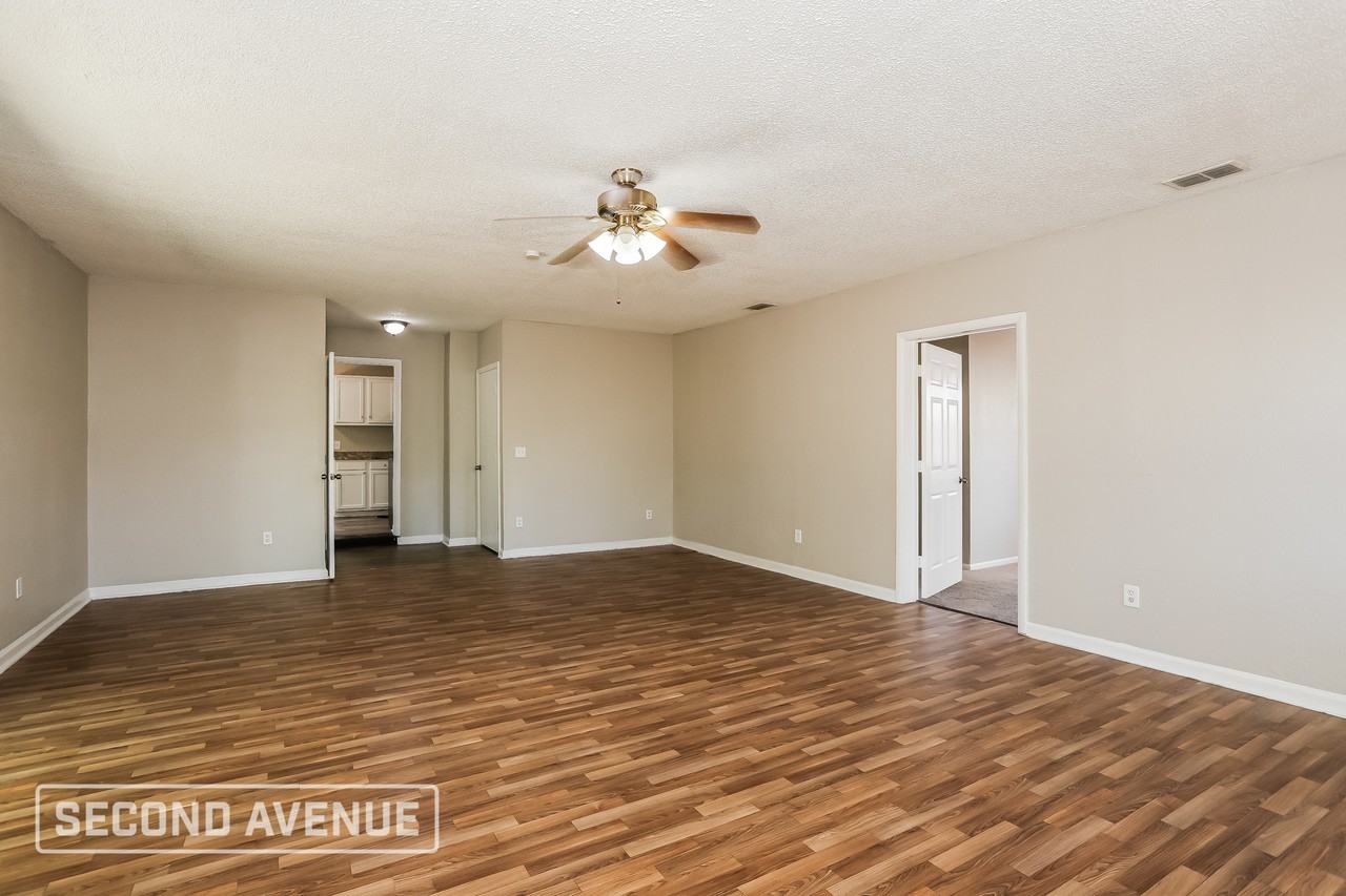 2727 W 45th St - Photo 6 of 26