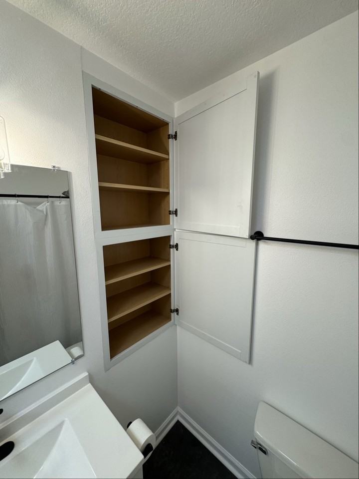 808 Des Moines St #808-1 - Photo 7 of 10