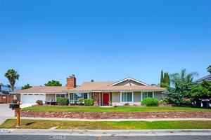 featured image of 1662 Kellogg Ave