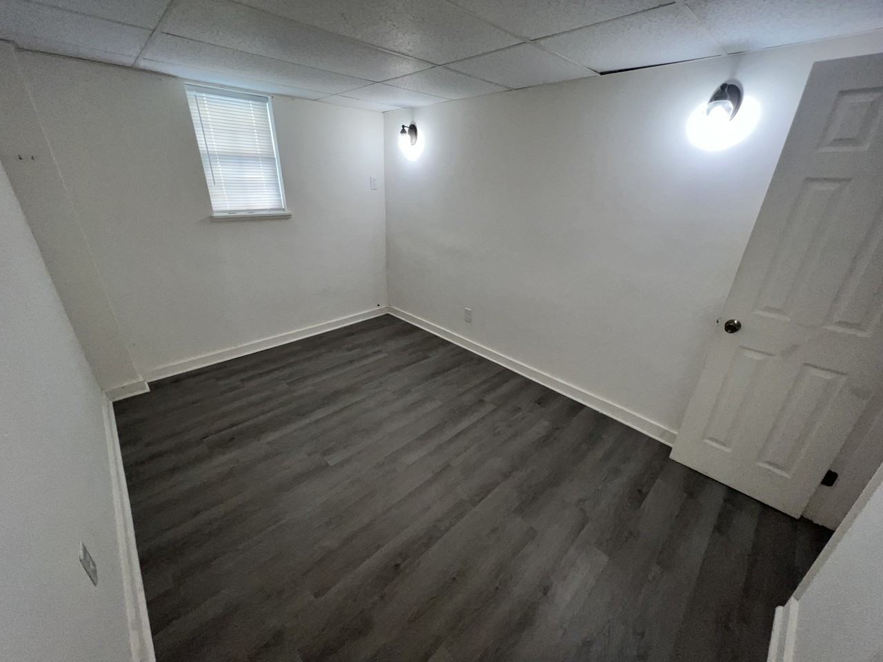 105 S Willow St #B - Photo 7 of 8