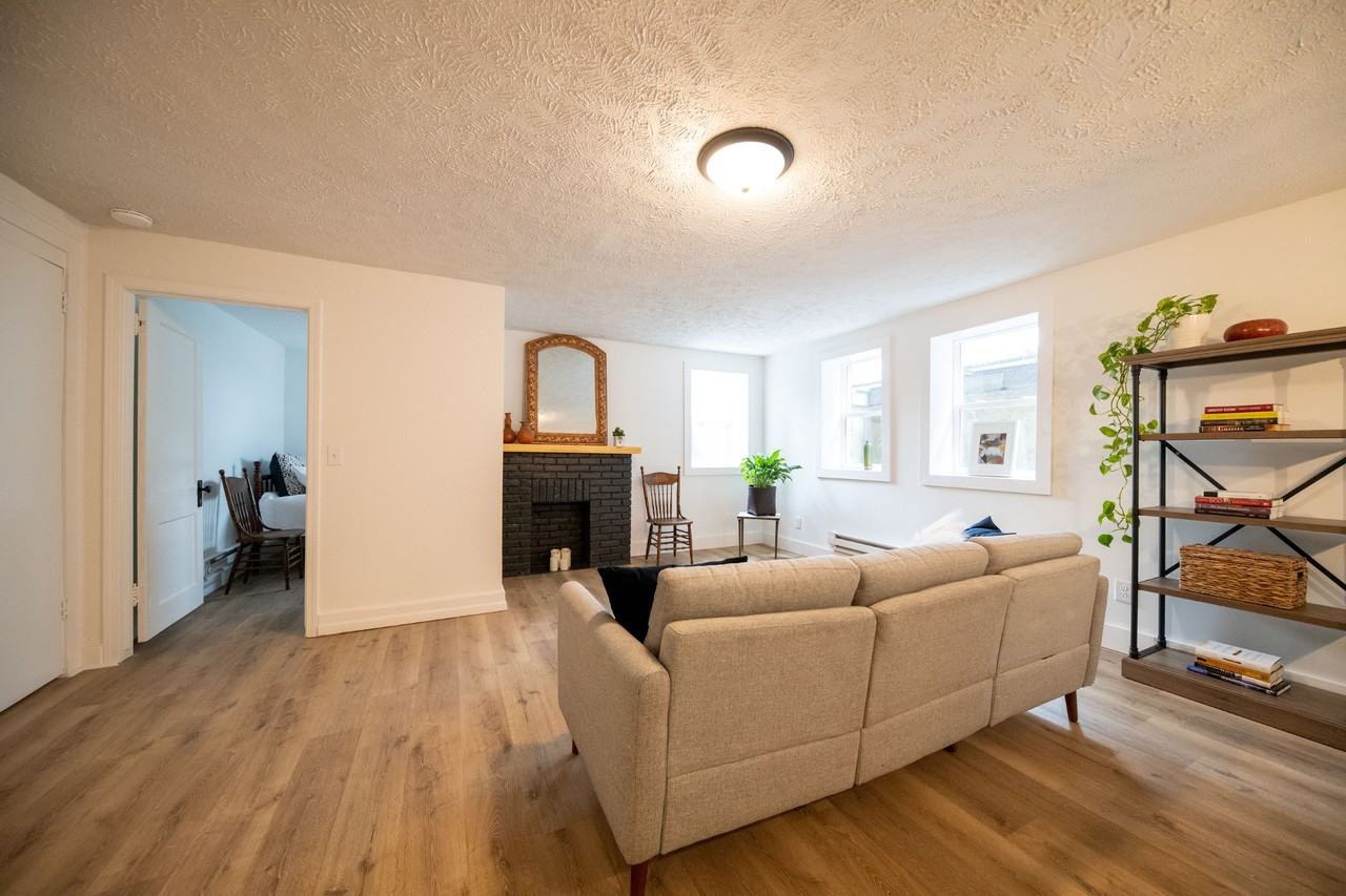 115 N Portage Path #9 - Photo 6 of 10