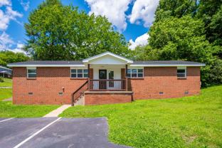 824 Lullwater Rd - Photo 1 of 1