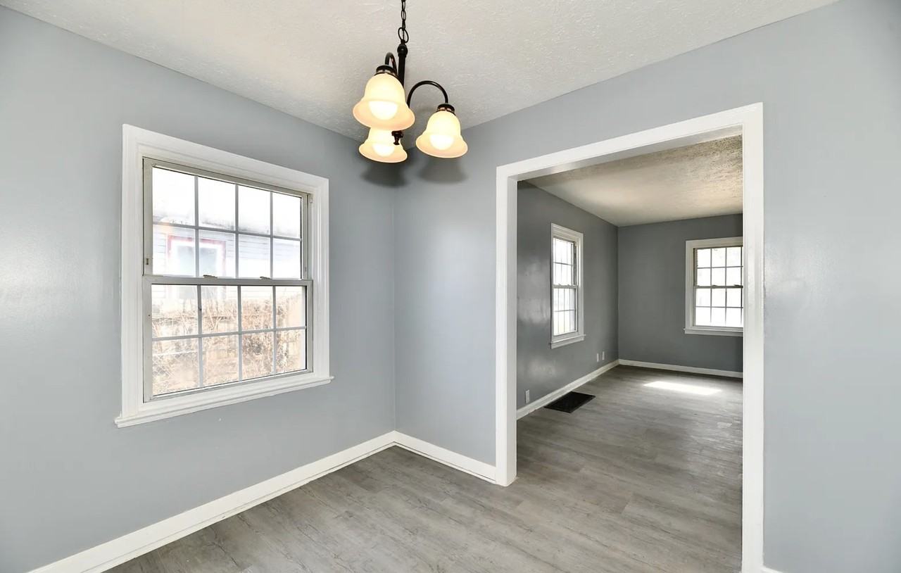 3910 E 34th St - Photo 7 of 15