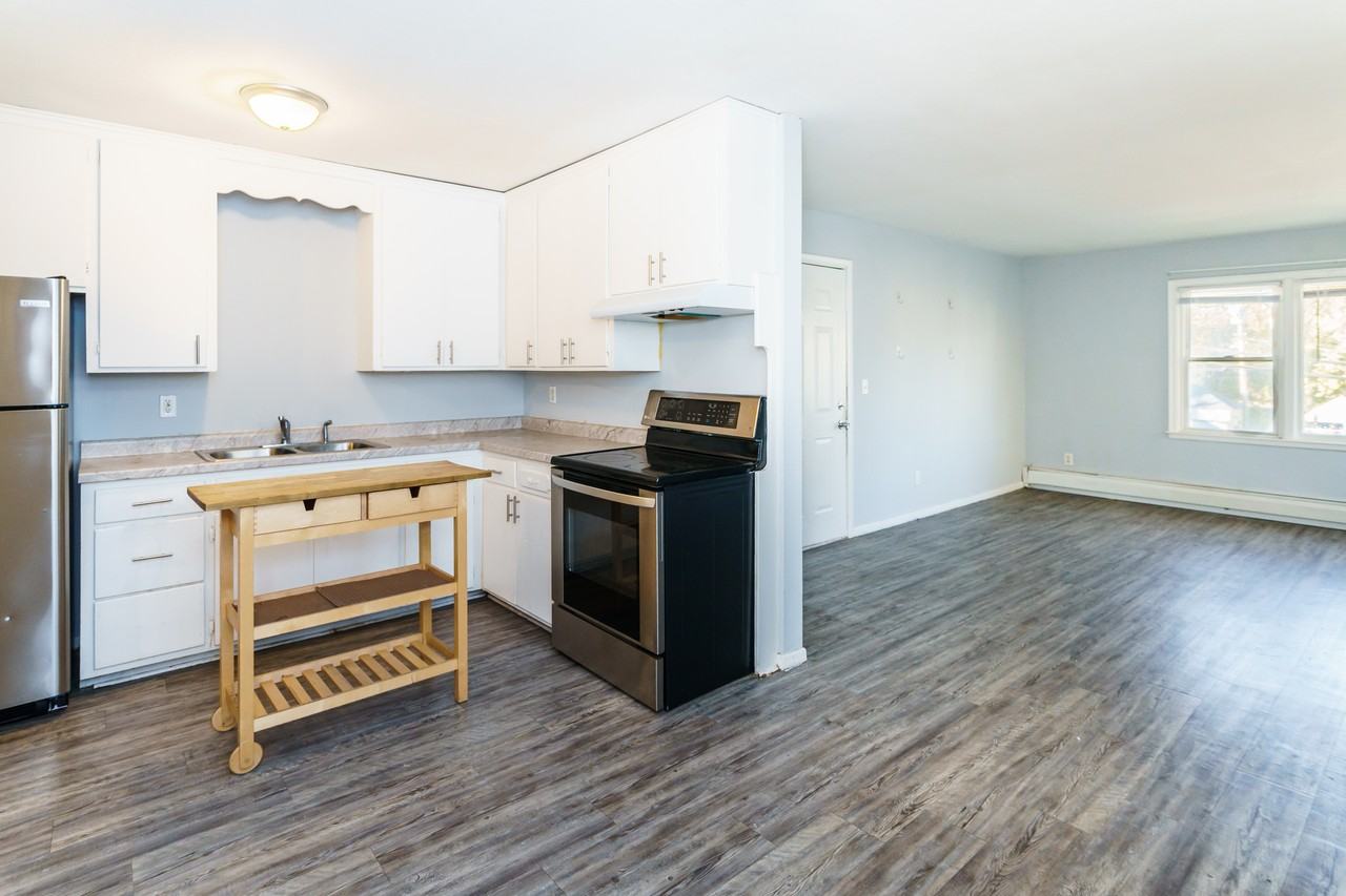 1709 26th Ave N #5 - Photo 6 of 9