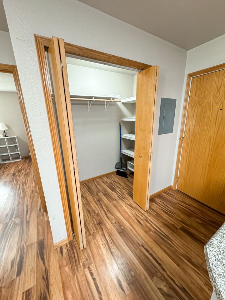 117 W Main St #5 - Photo 6 of 15