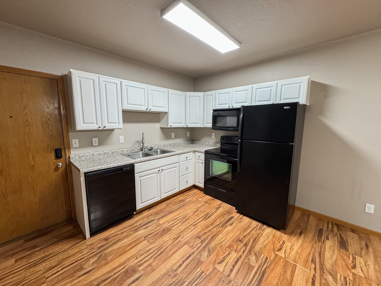 117 W Main St #4 - Photo 2 of 10