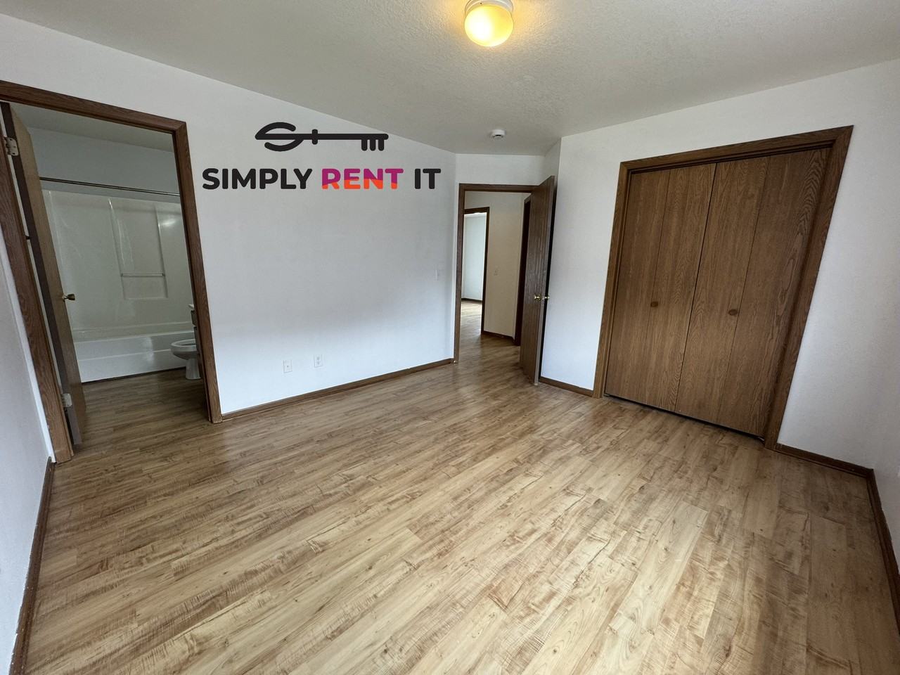 4549 Steinbeck St #4 - Photo 4 of 16