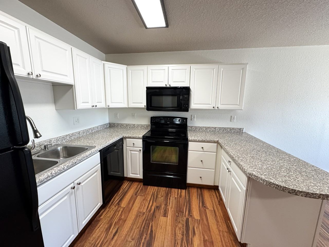 117 W Main St #6 - Photo 4 of 29