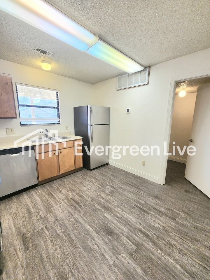 2131 Pojoaque Ct - Photo 7 of 20