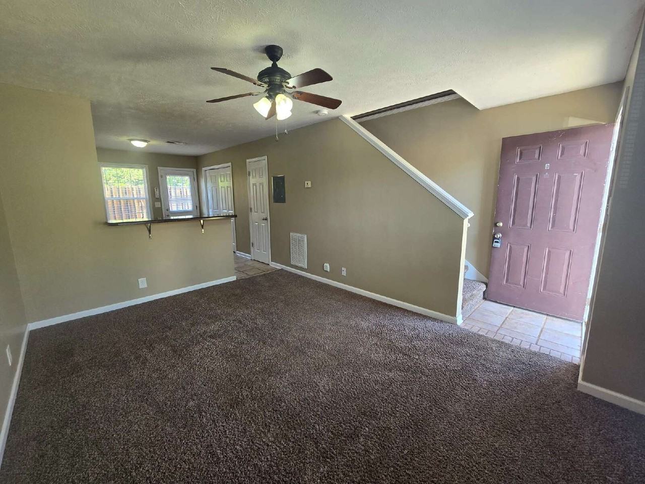 808 Oak Arbor Ct Apt A - Photo 3 of 14