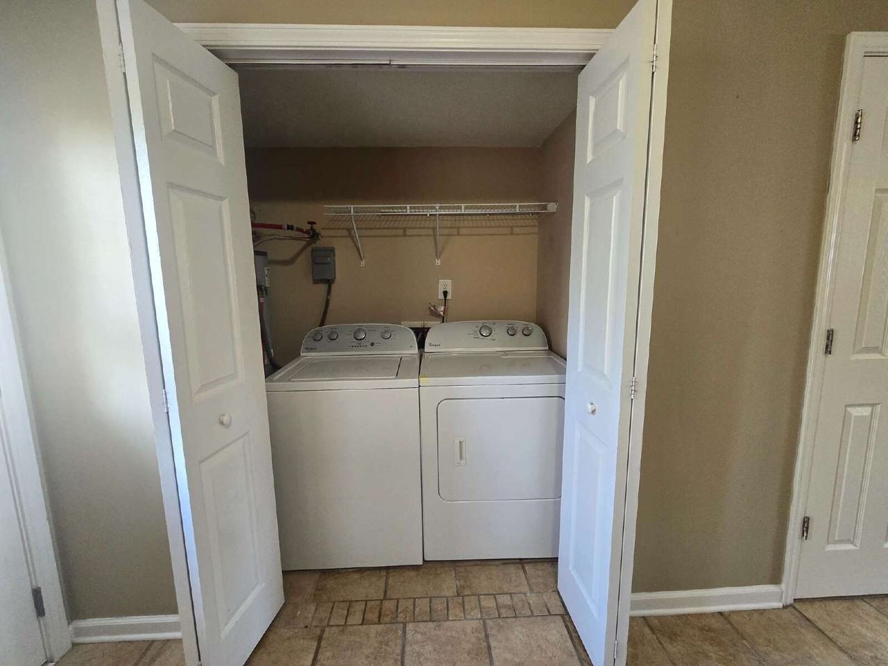 808 Oak Arbor Ct Apt A - Photo 7 of 14