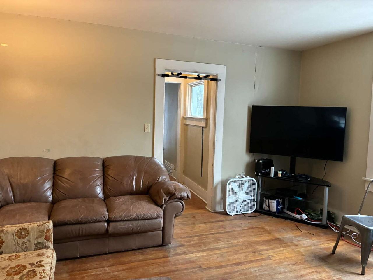 739 Chippewa St - Photo 3 of 19