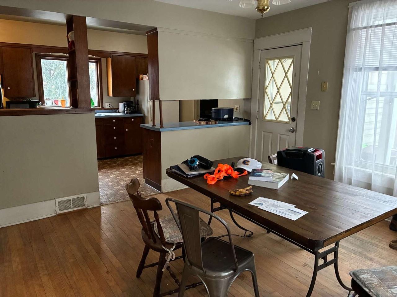 739 Chippewa St - Photo 4 of 19