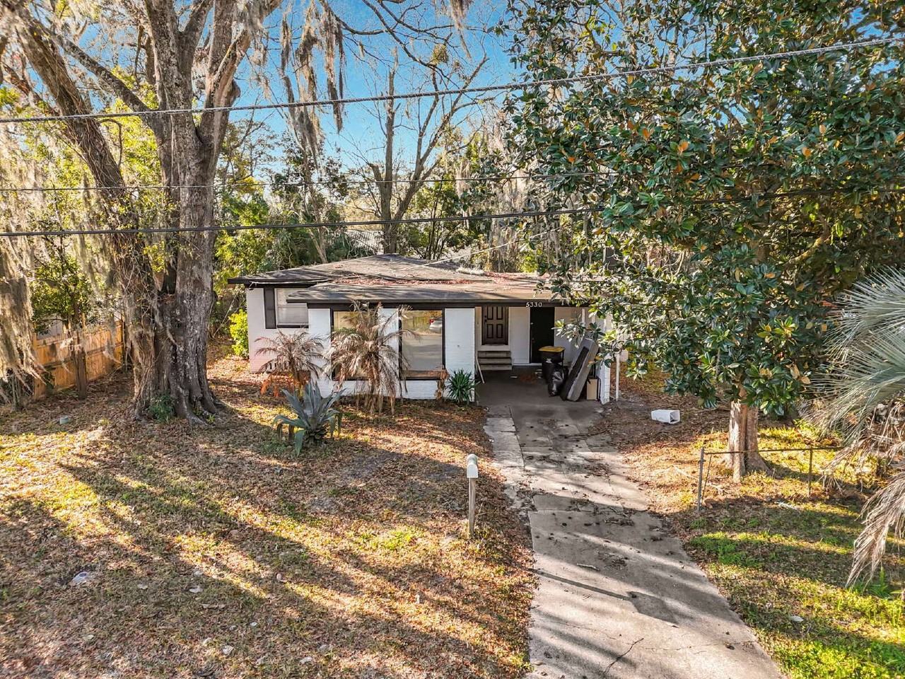 5330 Quan Dr - Photo 2 of 44