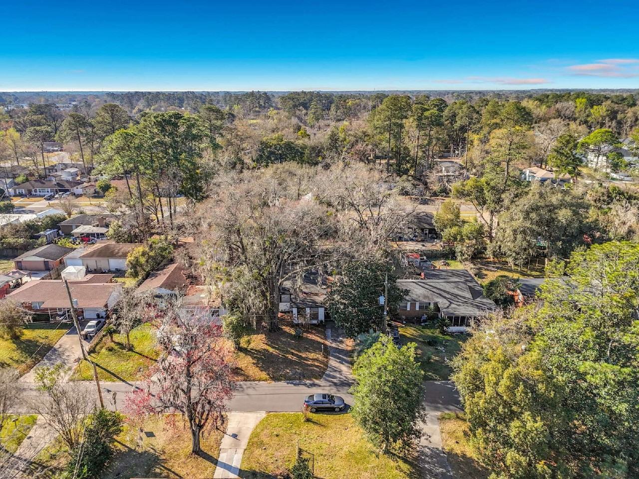 5330 Quan Dr - Photo 3 of 44