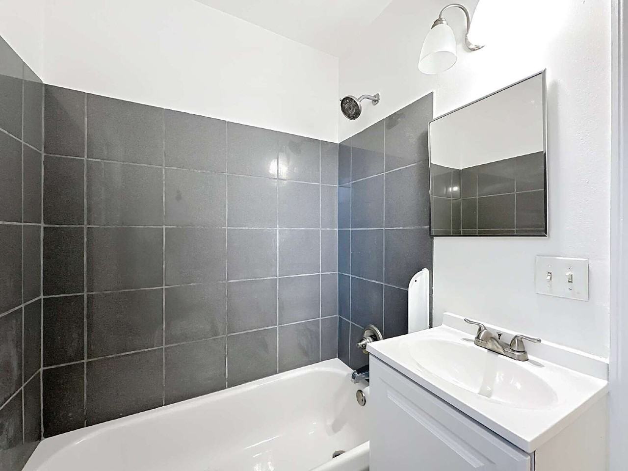 5330 Quan Dr - Photo 7 of 44