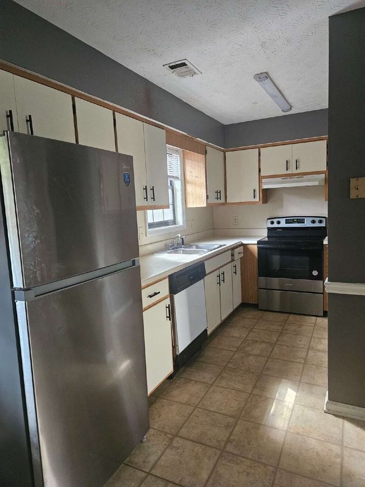 2215 17th Ave #4 - Photo 5 of 8