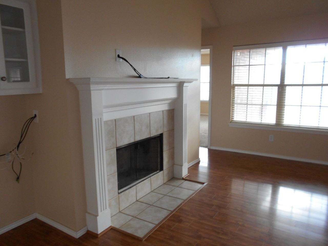 6513 91st St - Photo 3 of 12