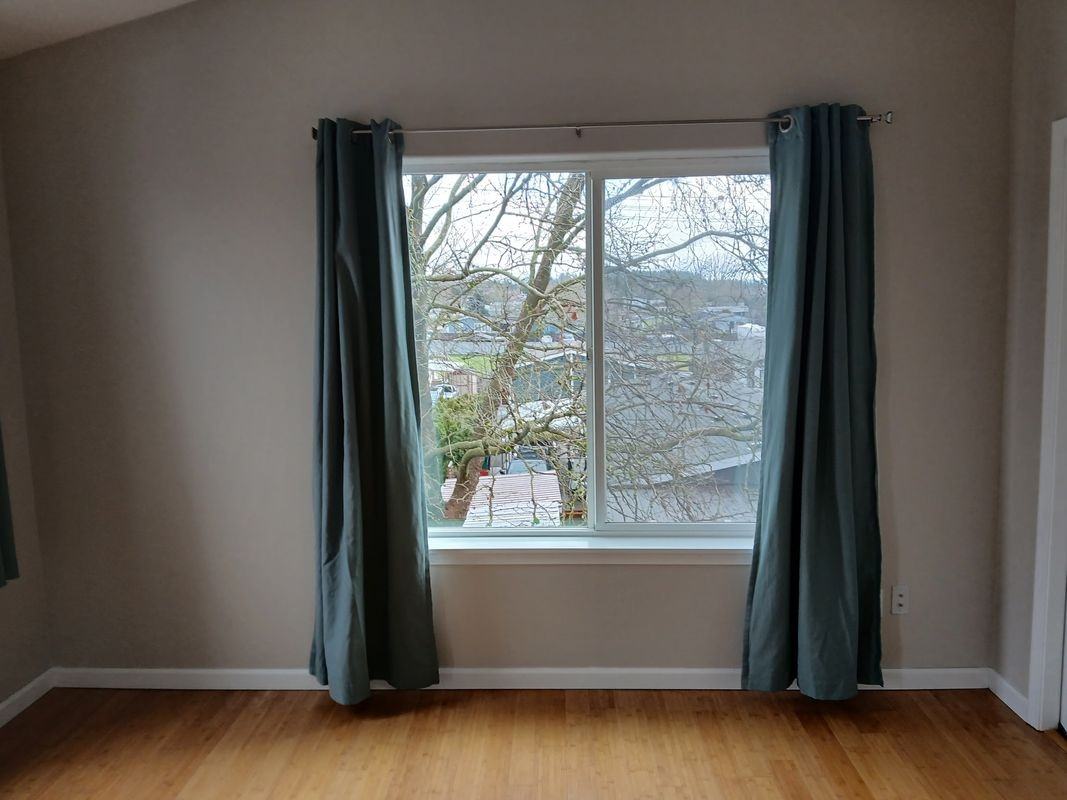 348 Ne 79th Ave - Photo 2 of 17