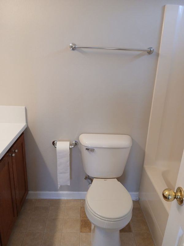 348 Ne 79th Ave - Photo 3 of 17