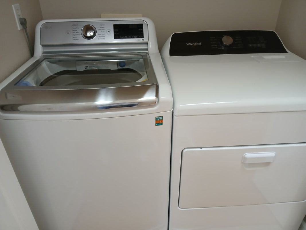 348 Ne 79th Ave - Photo 6 of 17