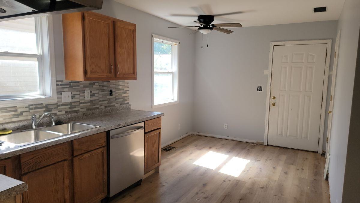 1227 N Daniel Ave - Photo 3 of 9