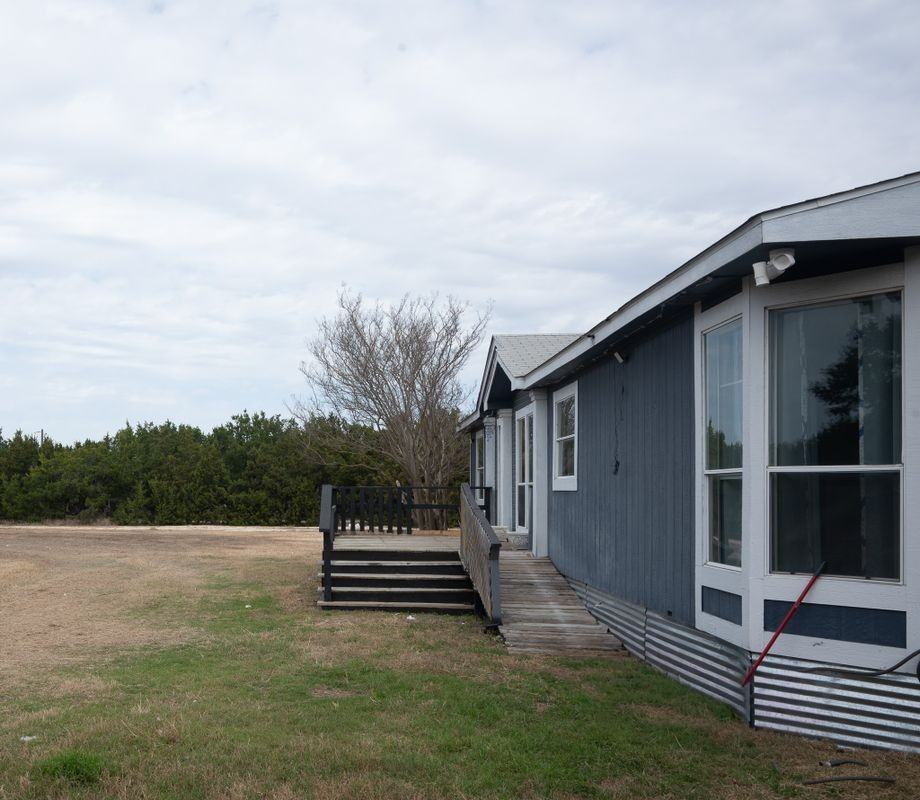 1000 County Road 201 - Photo 2 of 16