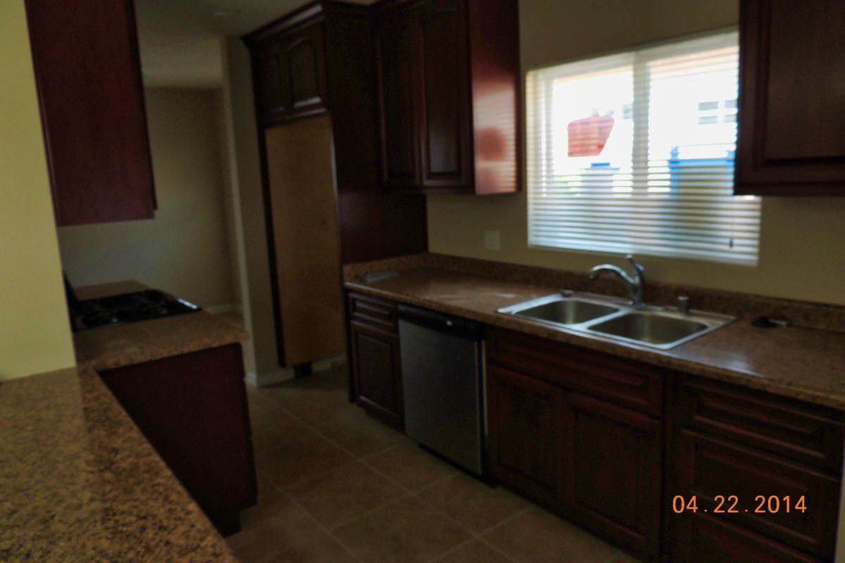 4068 Michael Ave - Photo 3 of 18