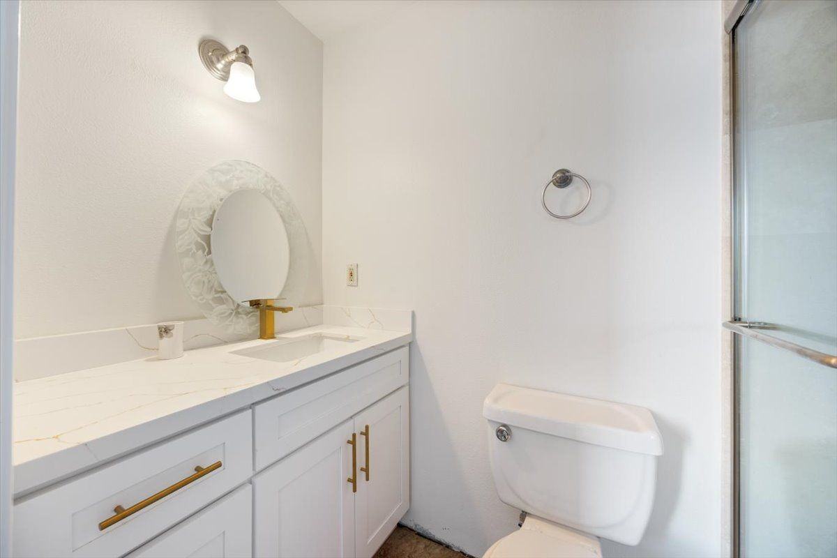 11848 Moorpark St ##A - Photo 5 of 50