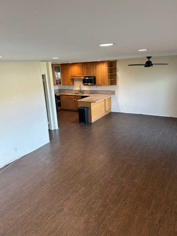 26130 Narbonne Ave - Photo 4 of 29