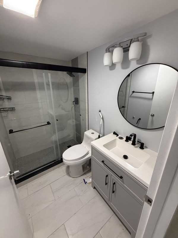 4067 Ainslie D - Photo 6 of 11