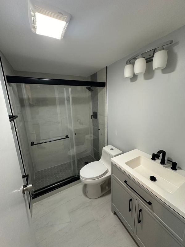 4067 Ainslie D - Photo 7 of 11