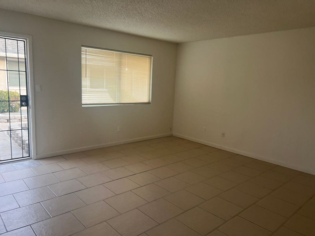 1285 Lambert Way - Photo 3 of 6