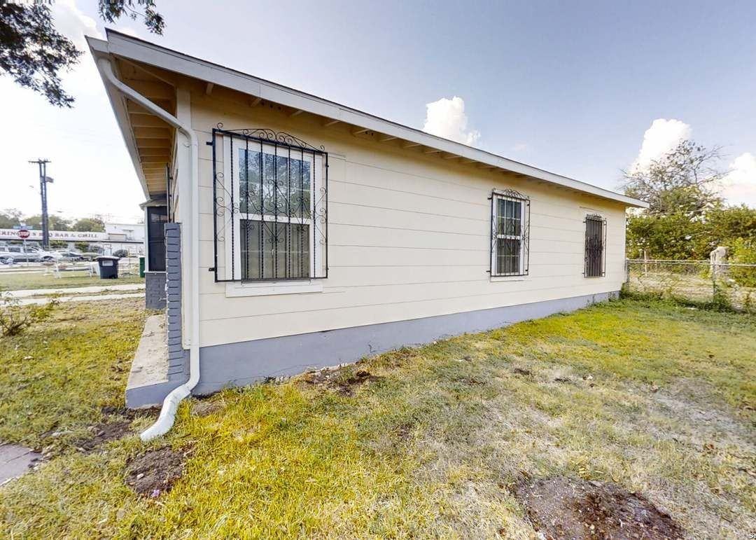 331 Beryl Dr - Photo 3 of 23